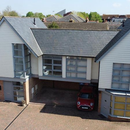 Modern City Centre House With Free Parking Canterbury Bagian luar foto