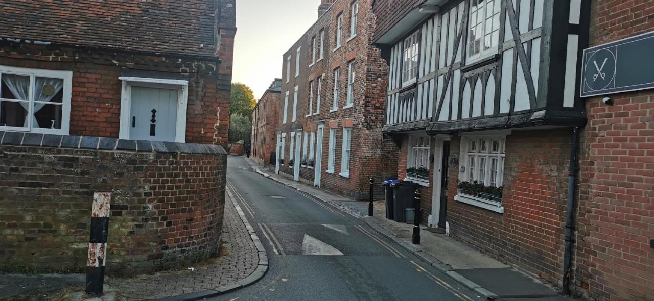 Modern City Centre House With Free Parking Canterbury Bagian luar foto